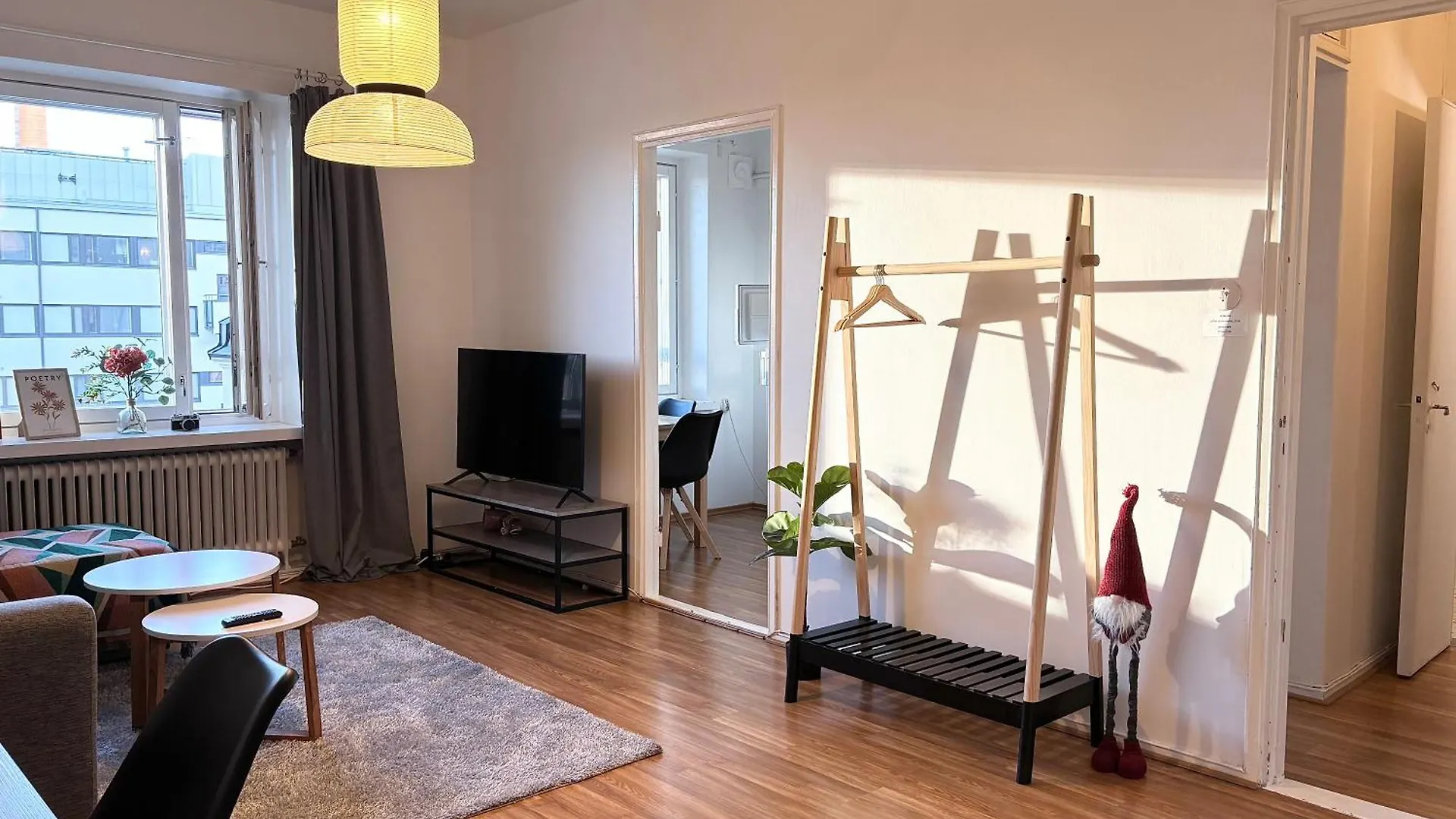 Le Petit Sommelier - 1 Bedroom, Near Metro, Garden View Helsinki 0*,  Finland