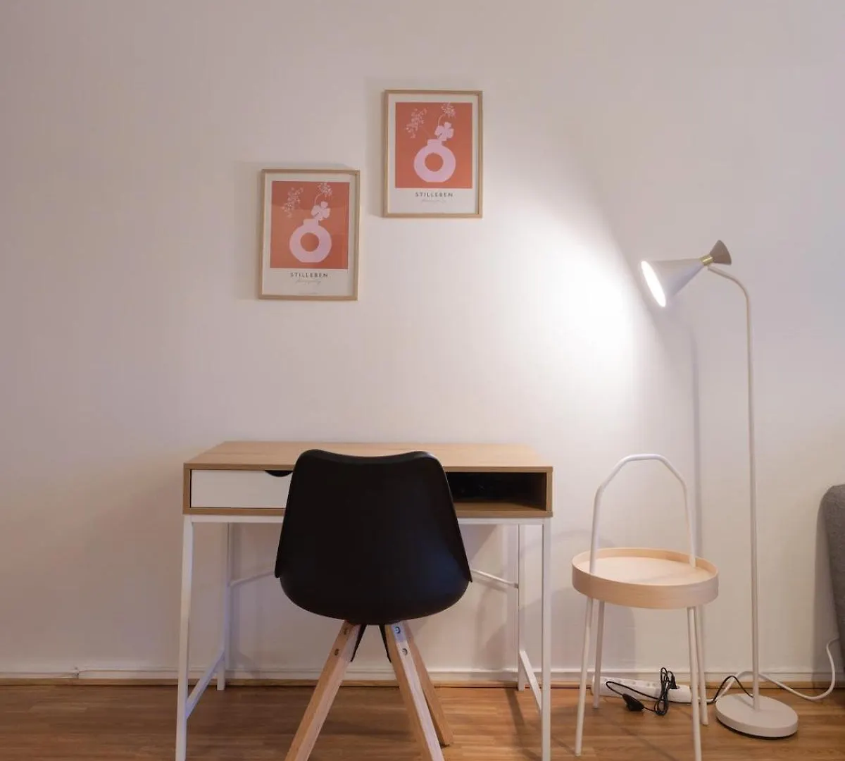 Le Petit Sommelier -Near Metro, Garden View, Large Apartment Helsinki